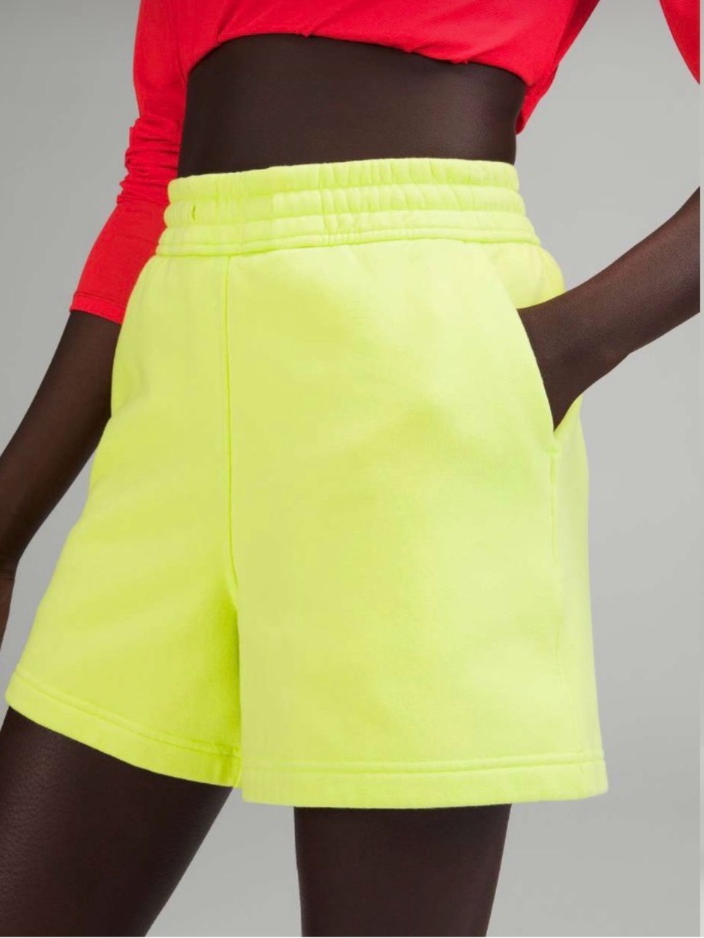 Lululemon Loungeful High-Rise Short
4' Electric Lemon